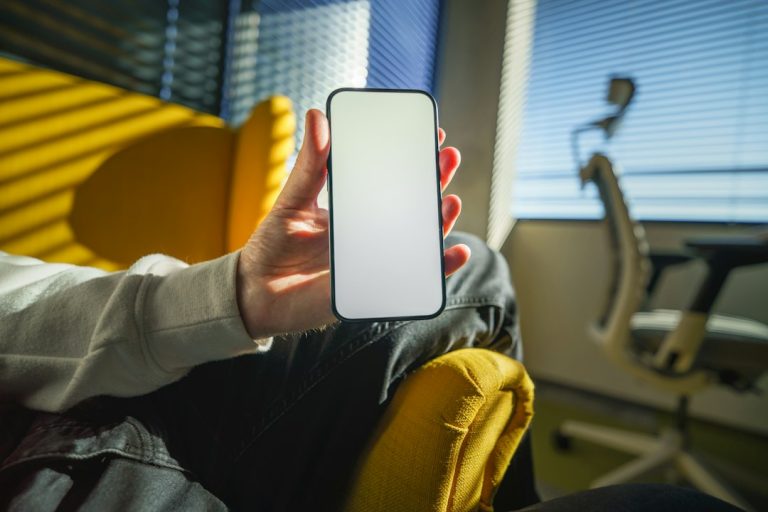 AI Kini Hadir di Balik Fitur Sehari-hari: 5 Cara Memanfaatkannya dengan Lebih Cerdas